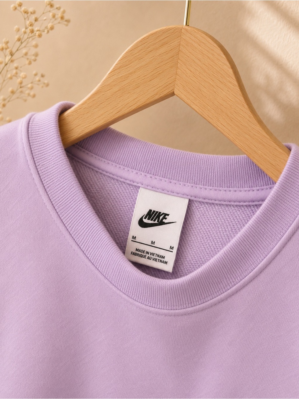 Nike Women's Crewneck Sweatshirt in Lavender-like new and the color is amazing 😍 - Picture 2 of 4